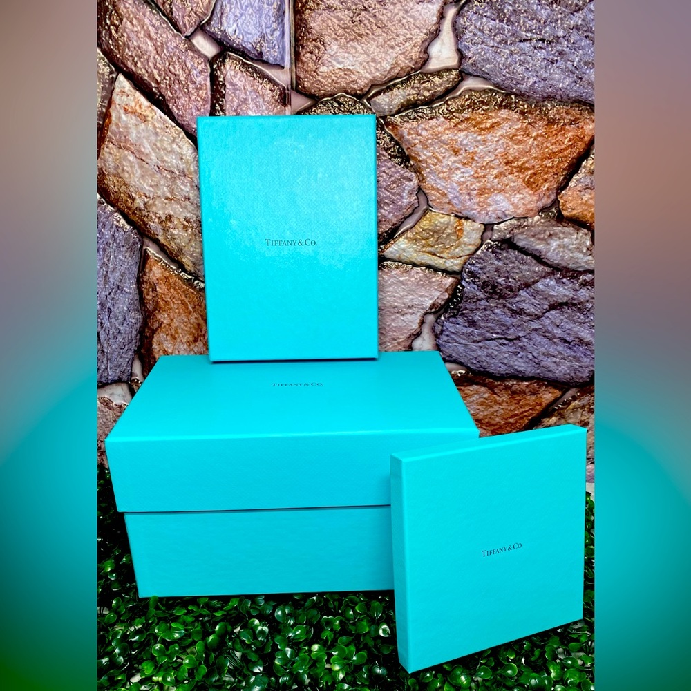 TIFFANY & Co EMPTY GIFT BOXES